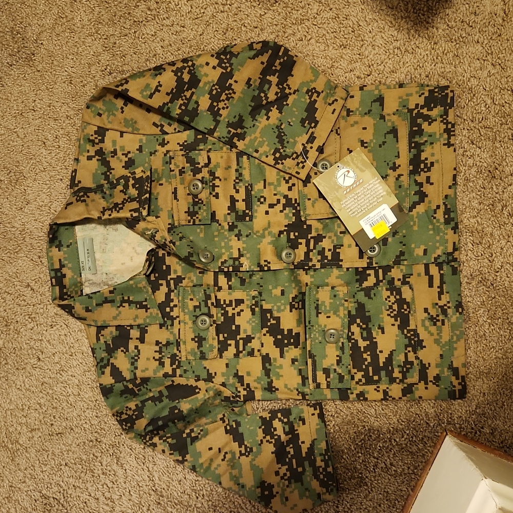 Kids camo top